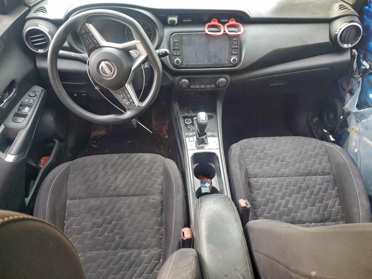 2022 NISSAN KICKS