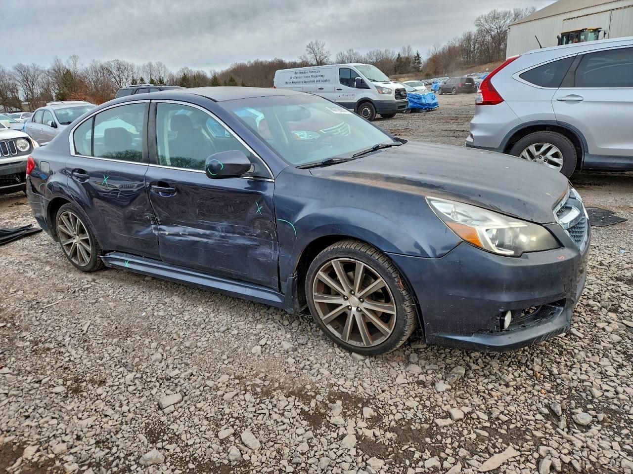 2013 SUBARU Legacy