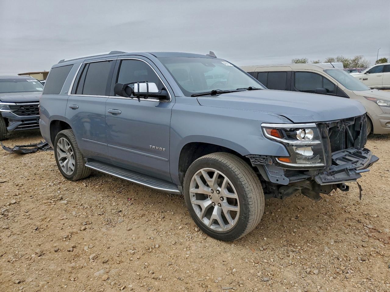 2016 CHEVROLET Tahoe