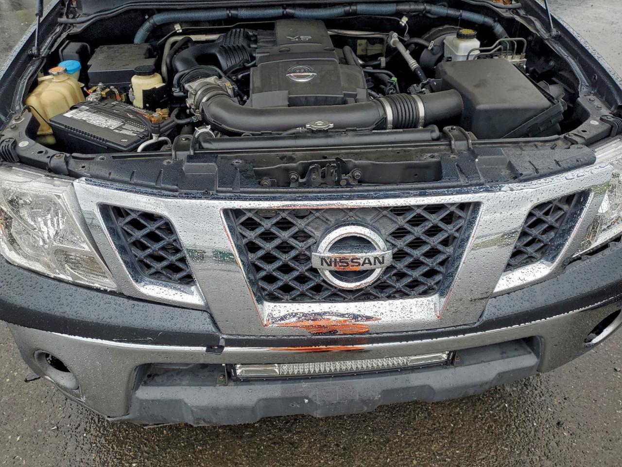 2010 NISSAN Frontier