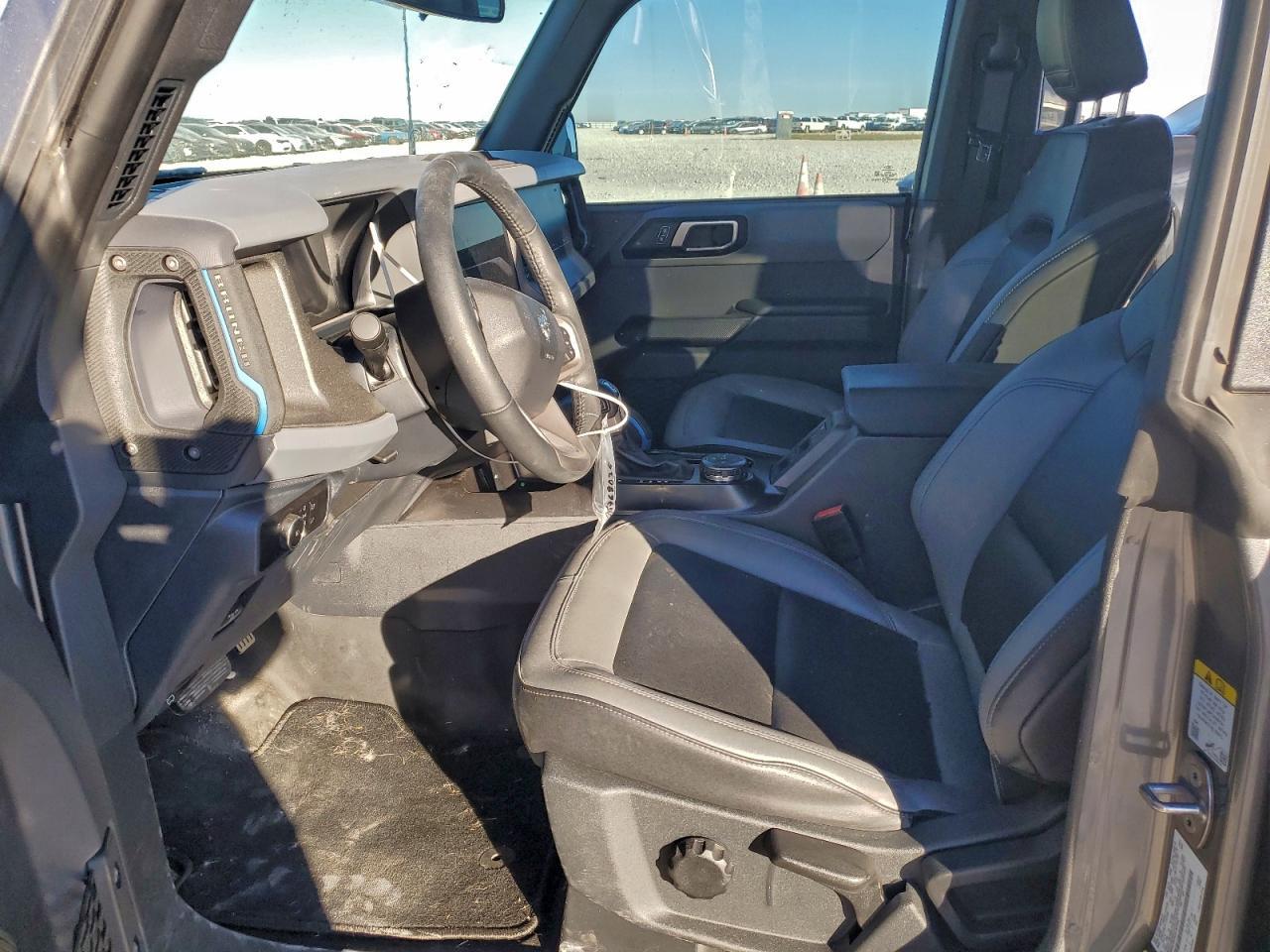 2024 FORD Bronco