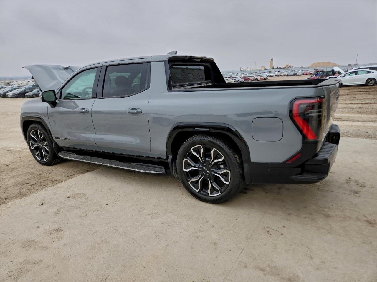 2024 GMC Sierra