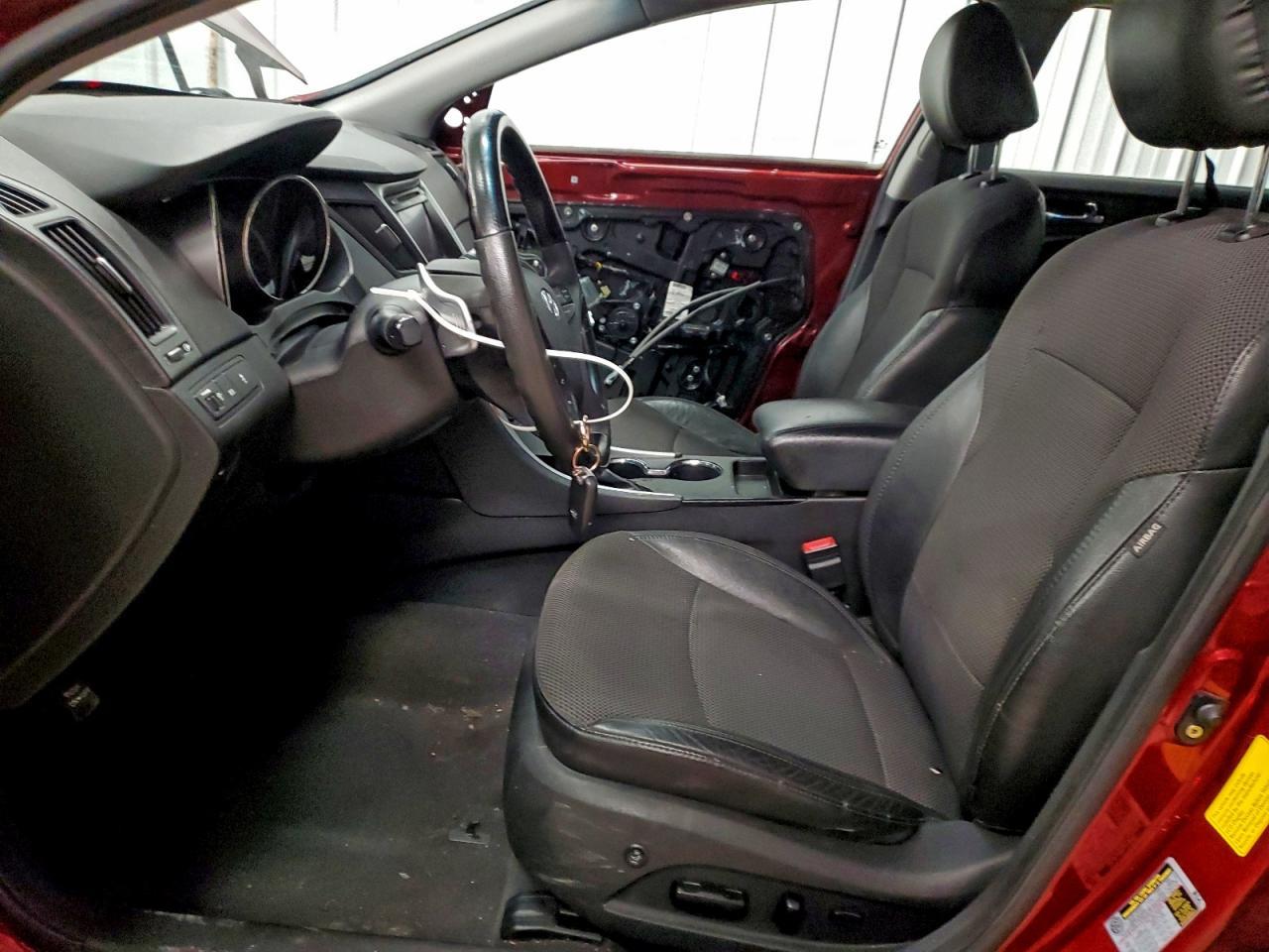 2011 HYUNDAI SONATA
