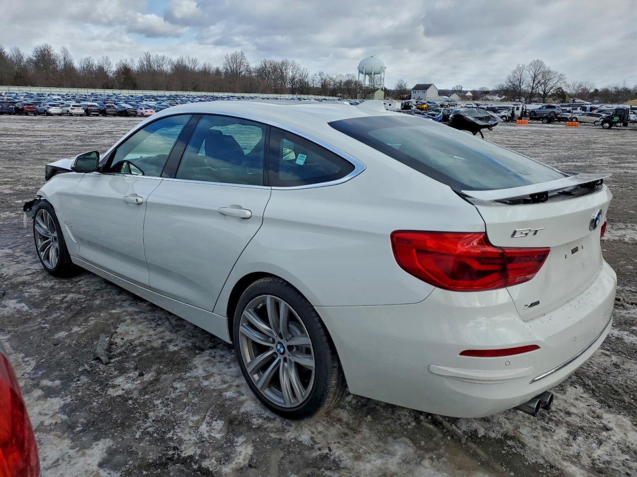 2018 BMW 3 SERIES