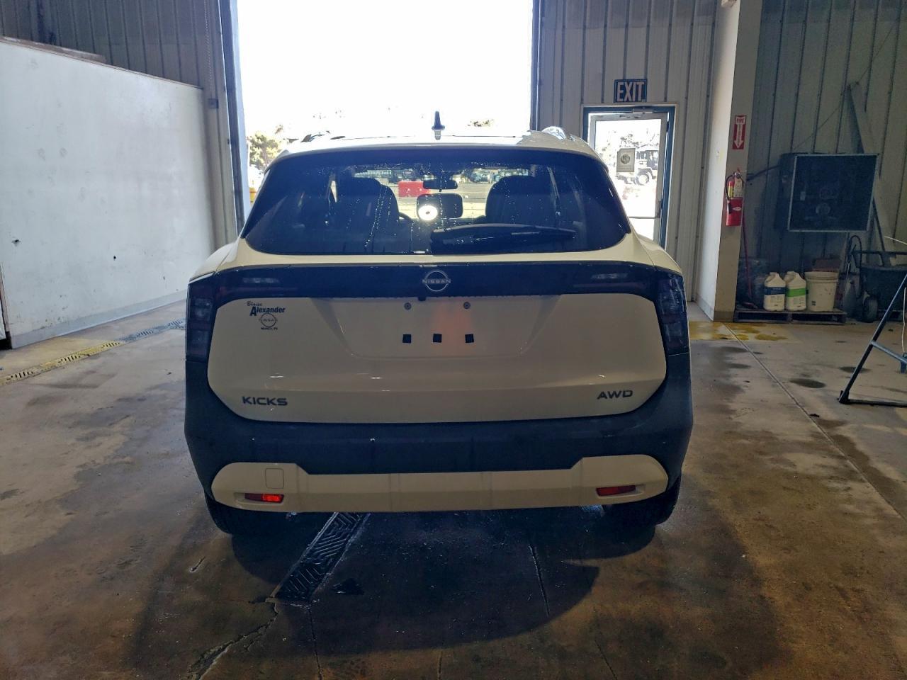 2026 NISSAN KICKS