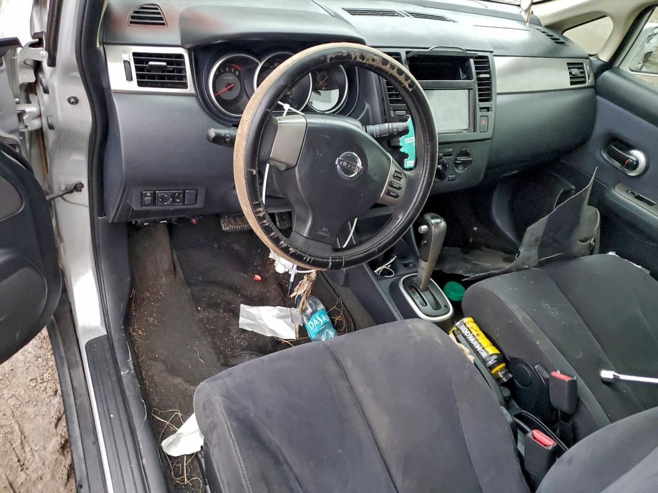 2008 NISSAN VERSA