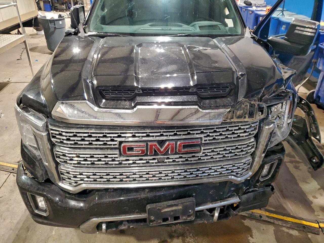 2023 GMC Sierra