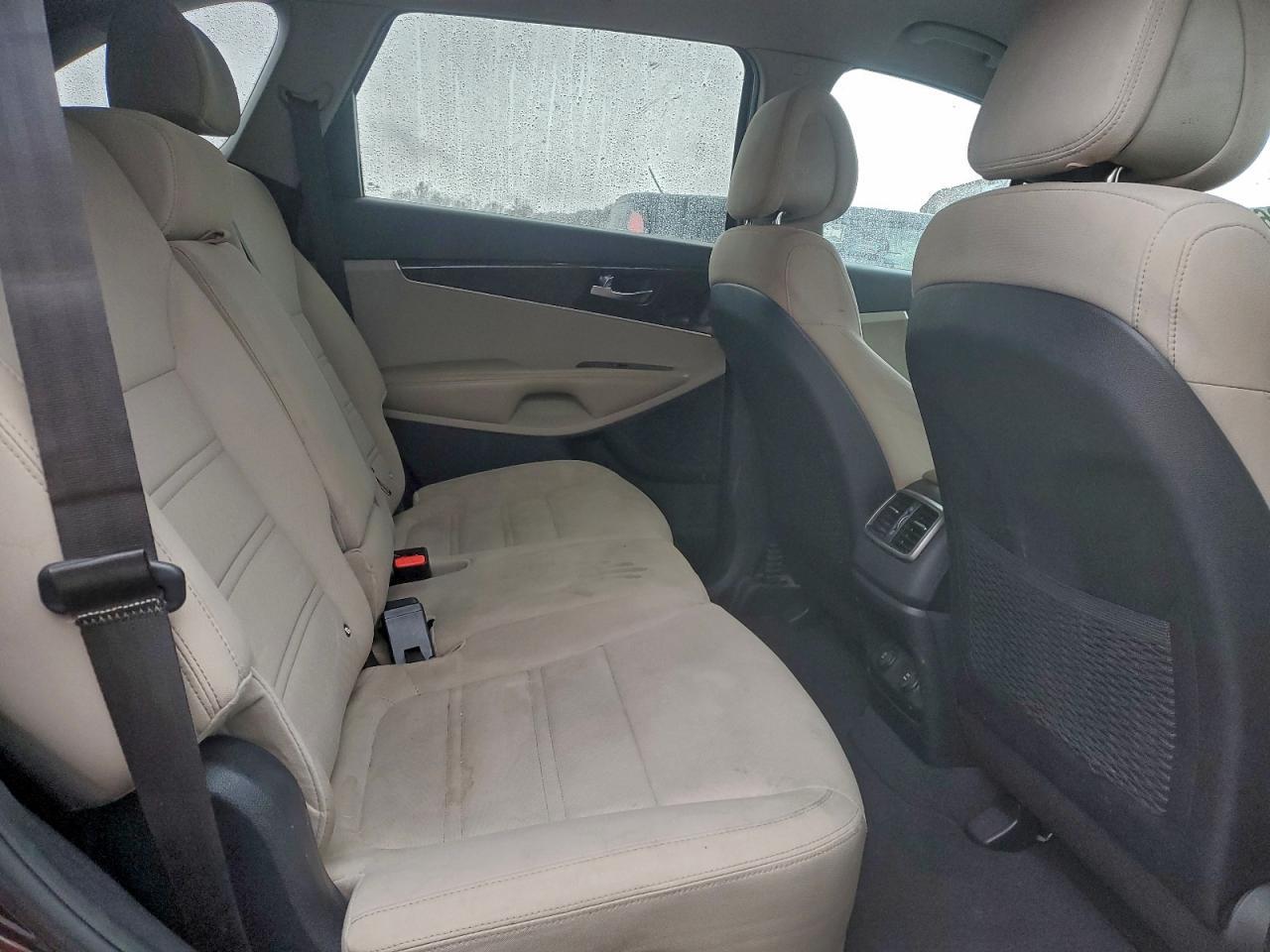 2016 KIA SORENTO