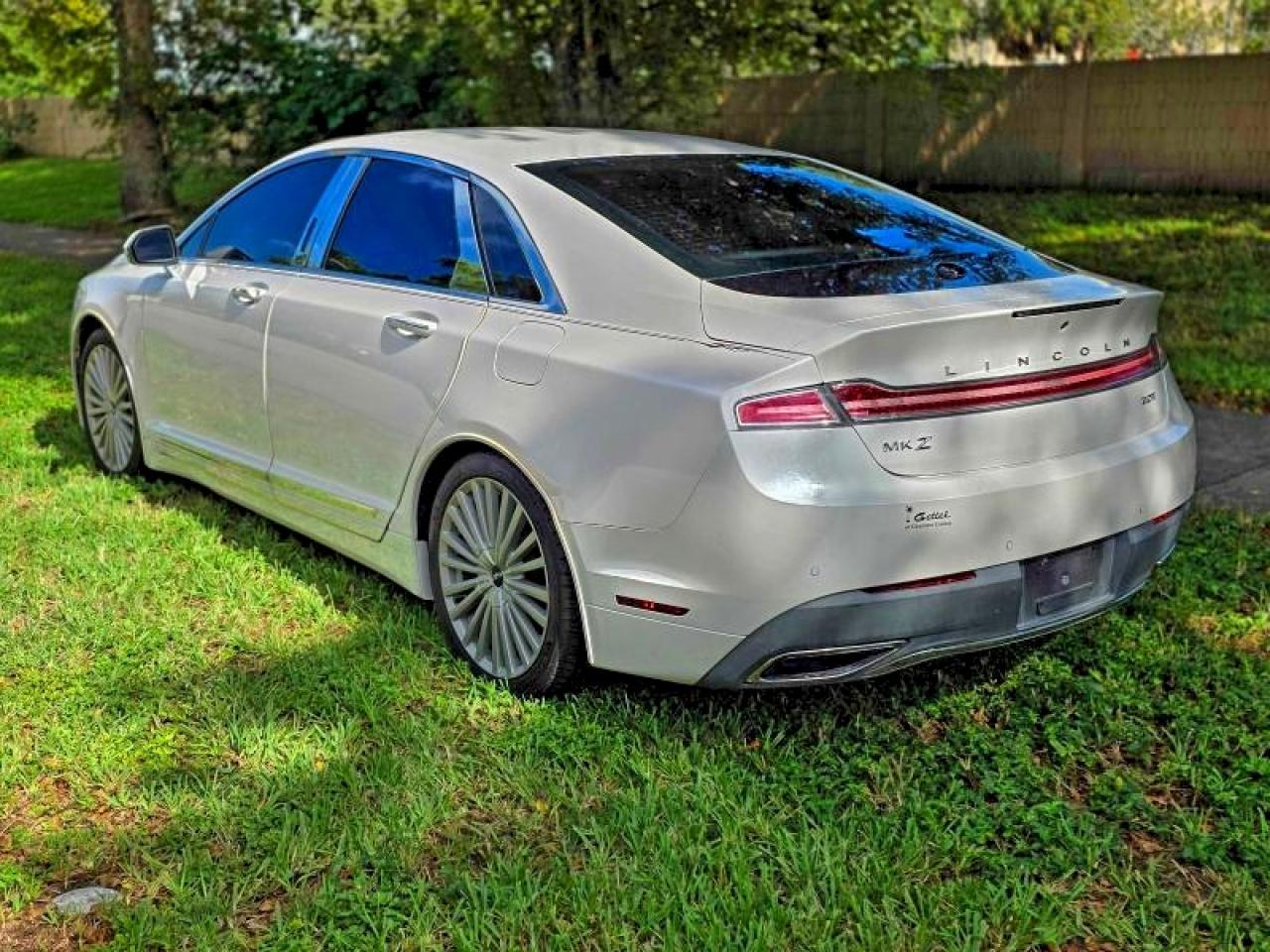 2017 LINCOLN MKZ