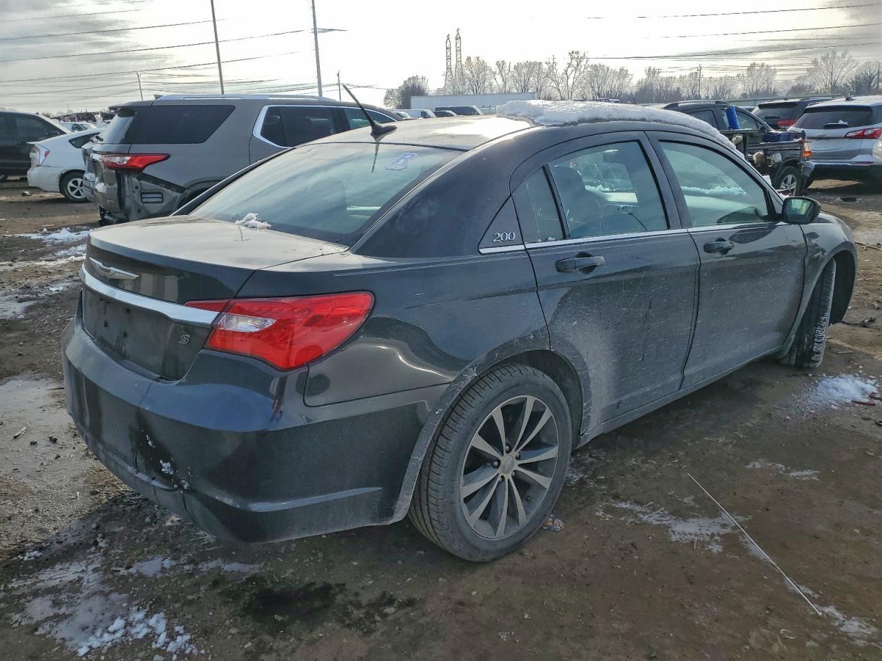 2012 CHRYSLER 200
