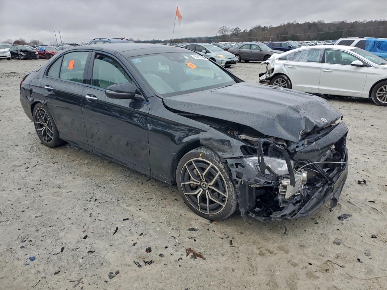 2022 MERCEDES-BENZ E-Class