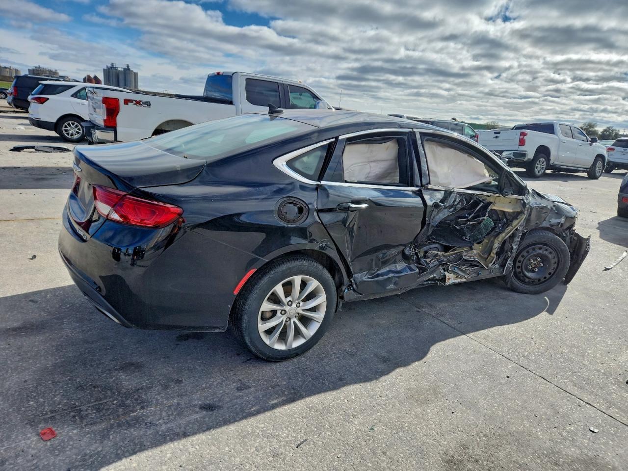 2015 CHRYSLER 200