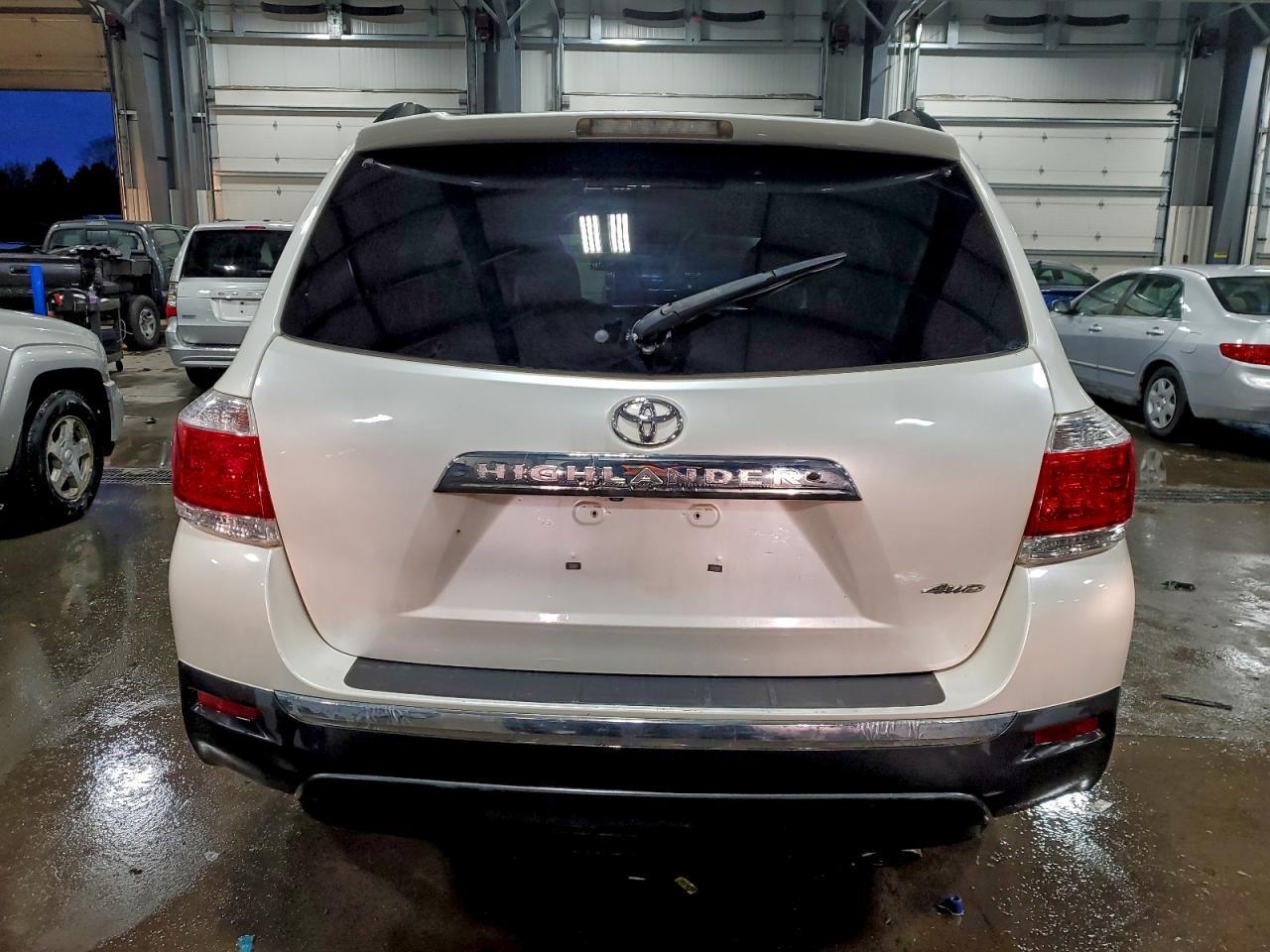 2012 TOYOTA HIGHLANDER