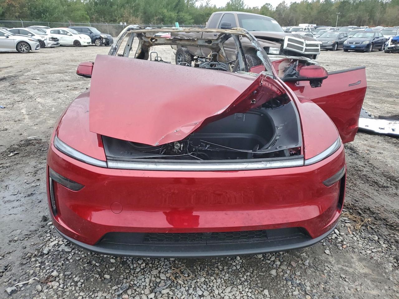 2026 TESLA MODEL Y
