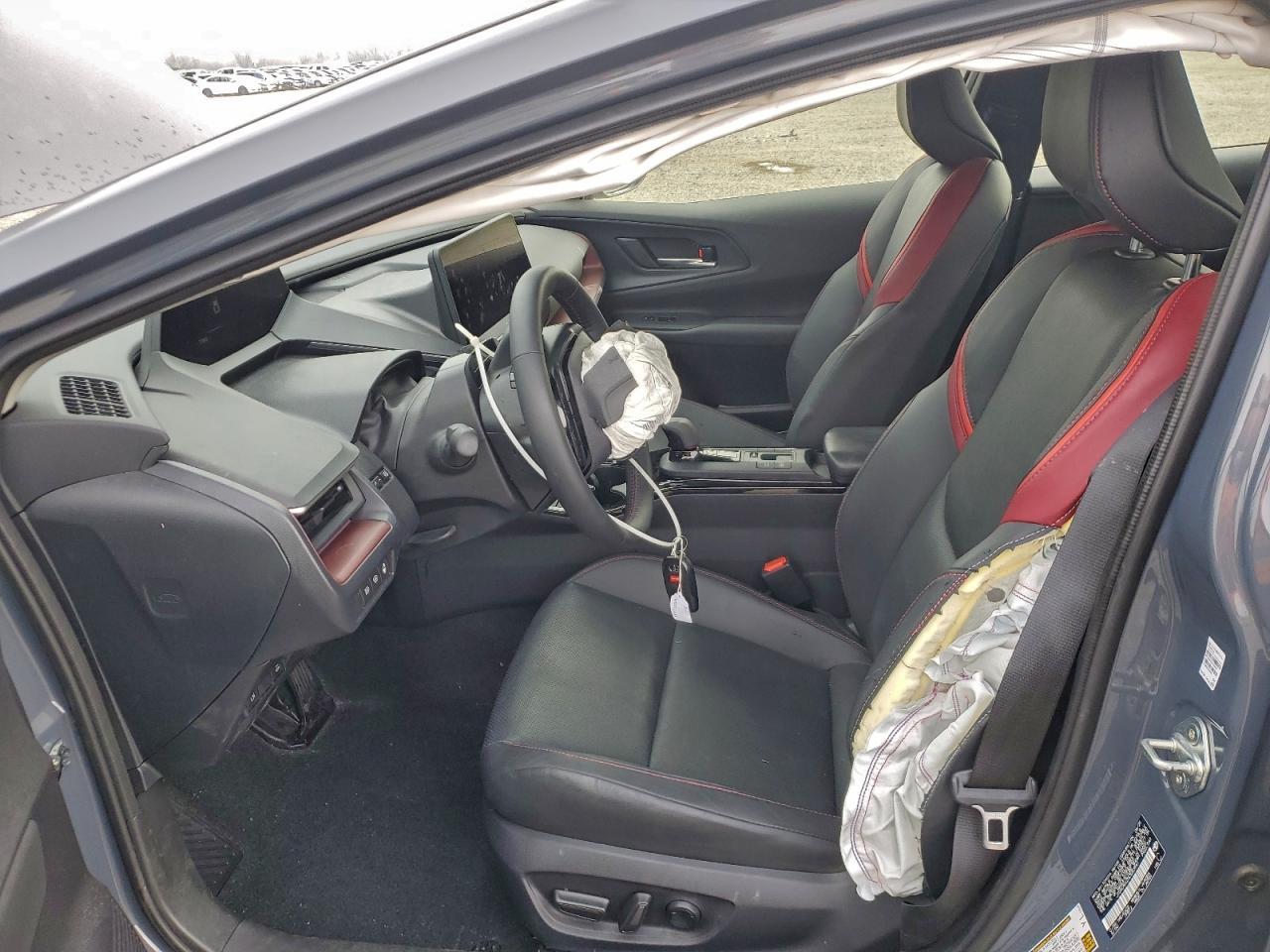 2025 TOYOTA PRIUS