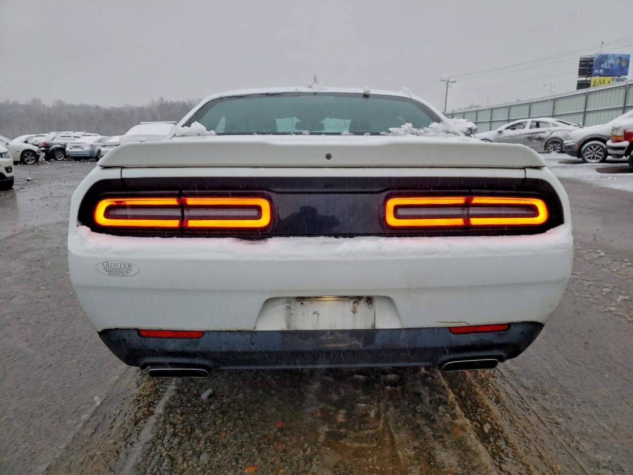 2016 DODGE Challenger