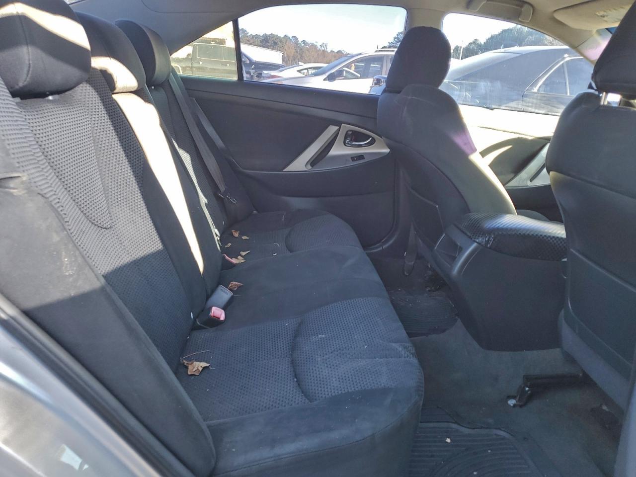 2010 TOYOTA CAMRY