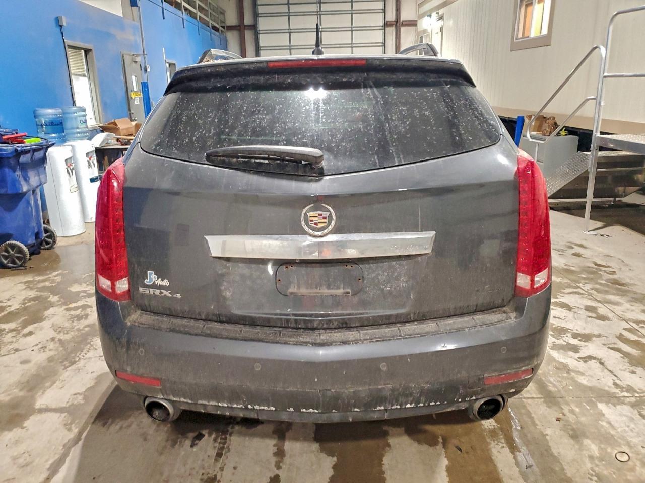 2010 CADILLAC SRX