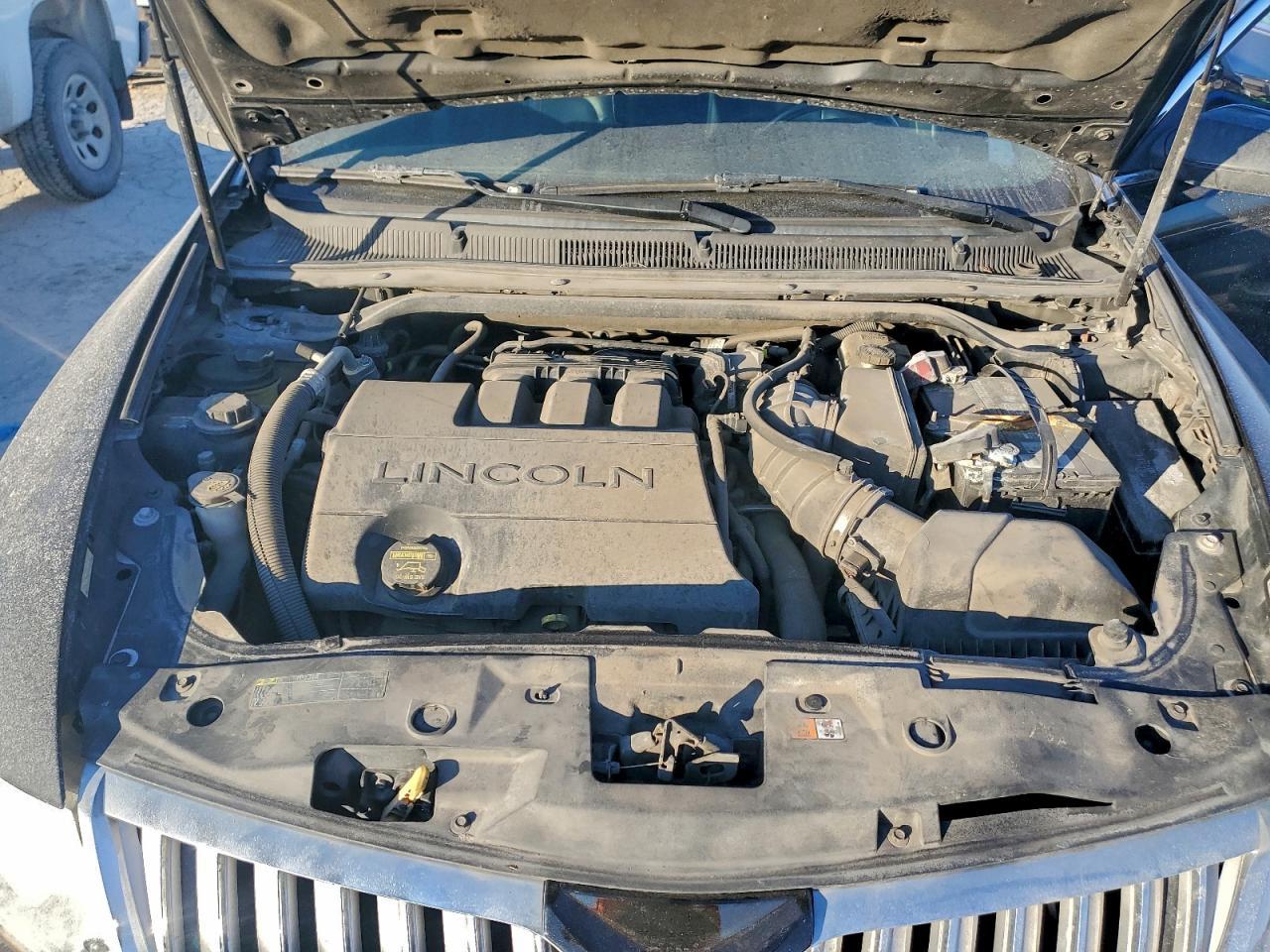 2011 LINCOLN MKS