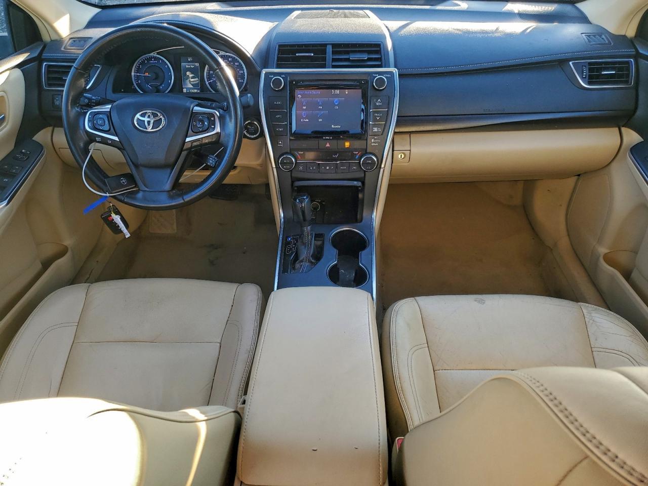 2016 TOYOTA CAMRY