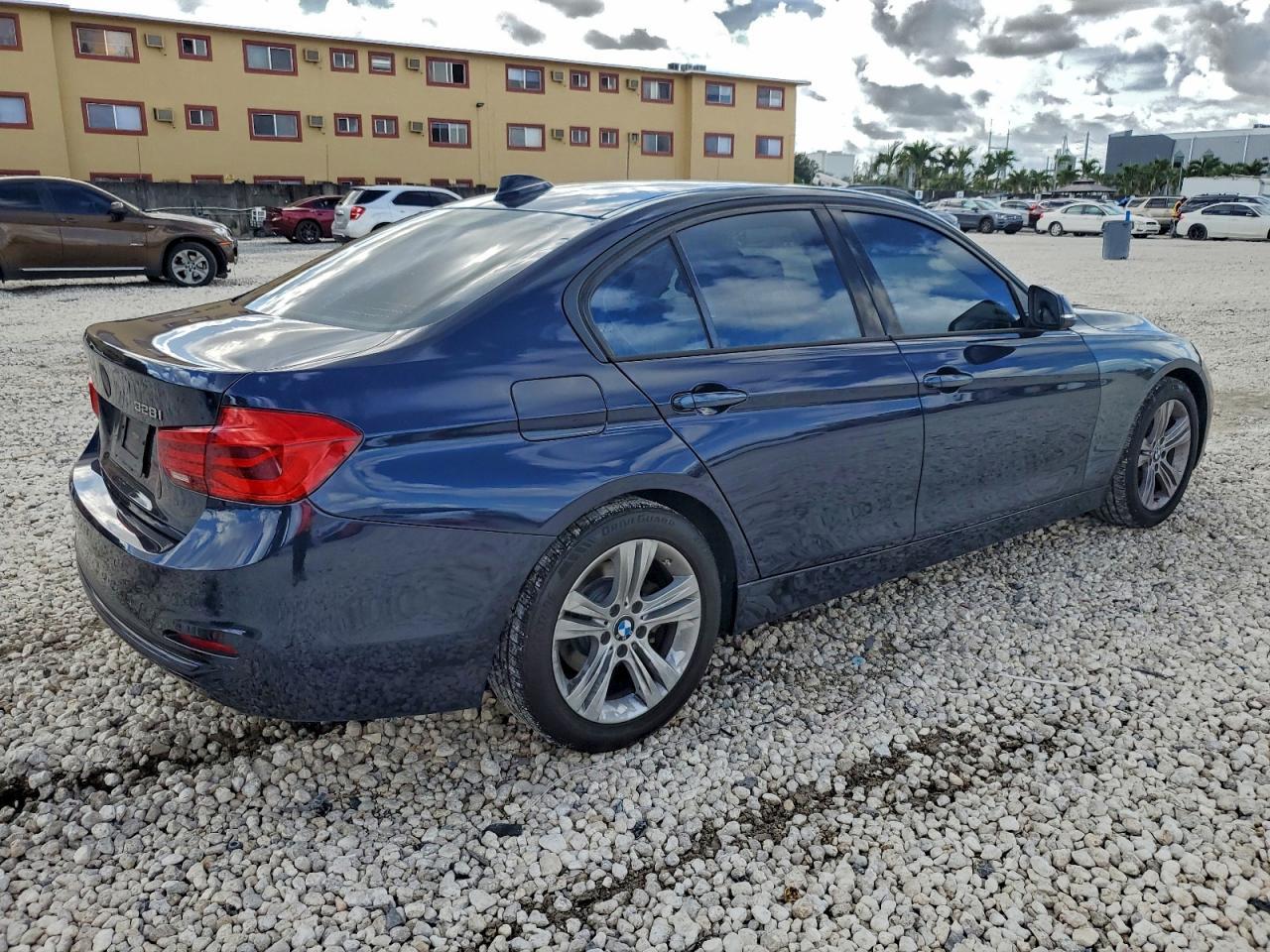 2016 BMW 3 SERIES