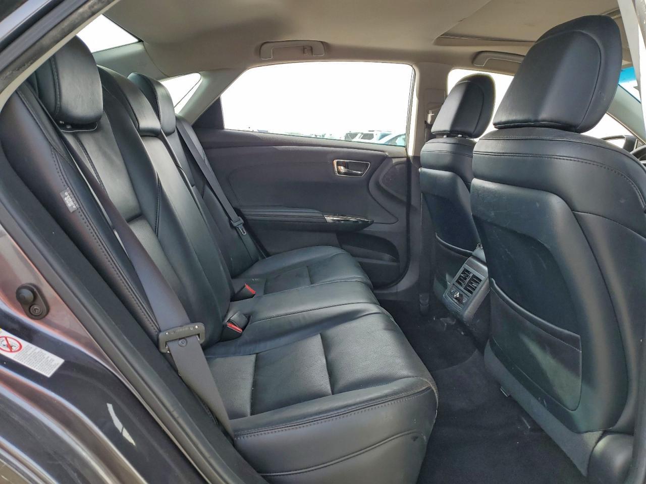 2016 TOYOTA Avalon