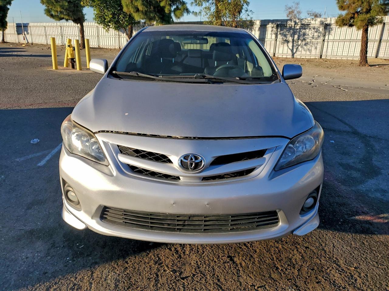 2011 TOYOTA COROLLA