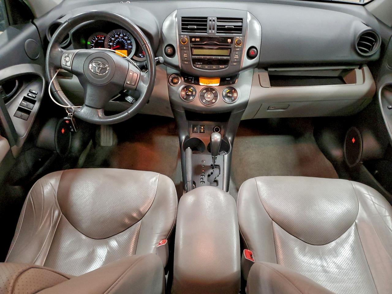 2011 TOYOTA RAV4