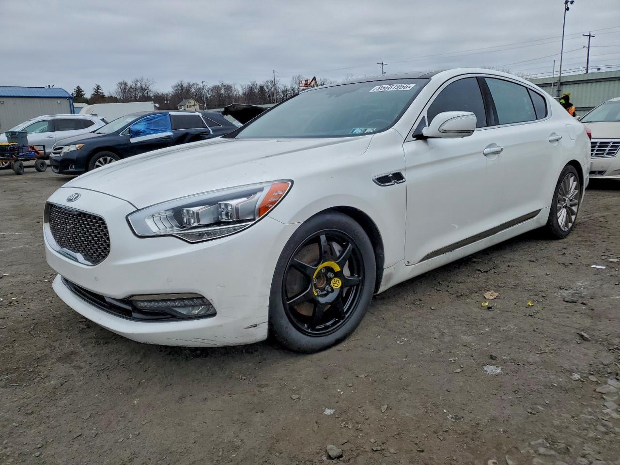 2015 KIA K900