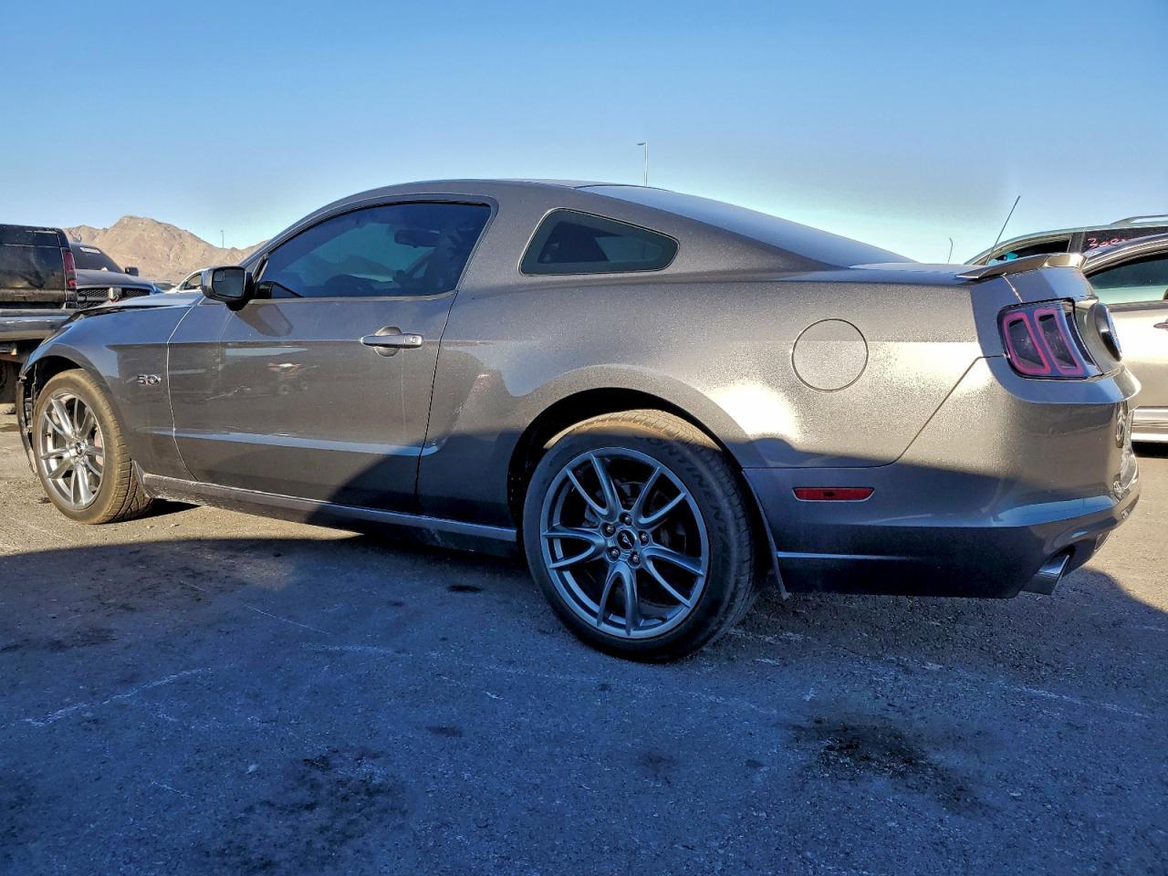 2013 FORD MUSTANG