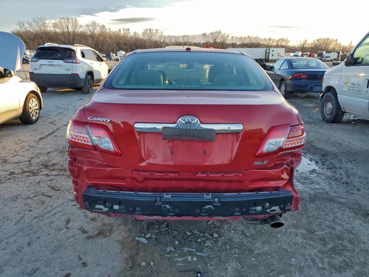 2010 TOYOTA CAMRY