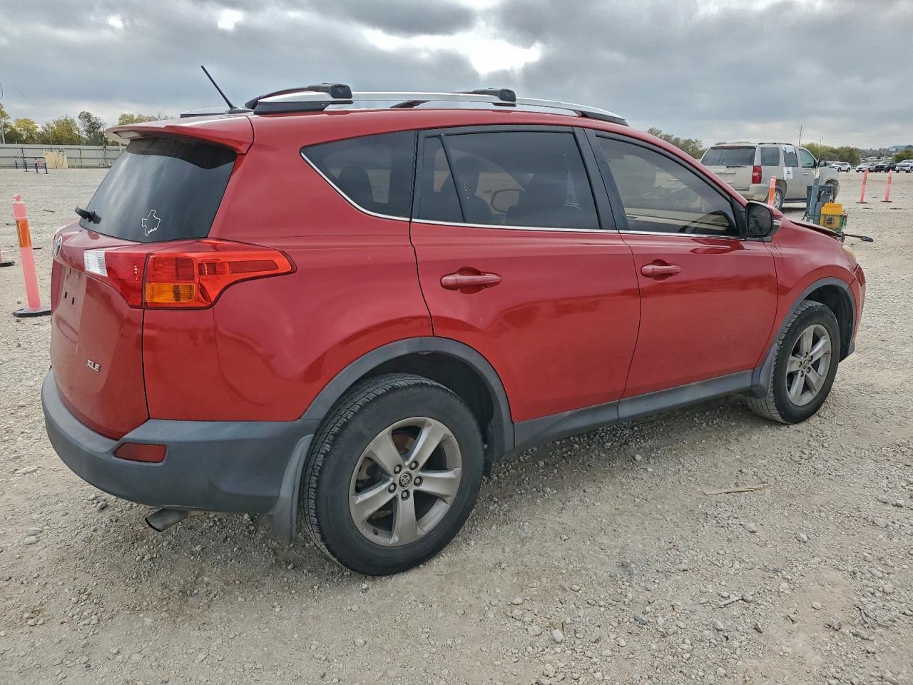 2015 TOYOTA RAV4