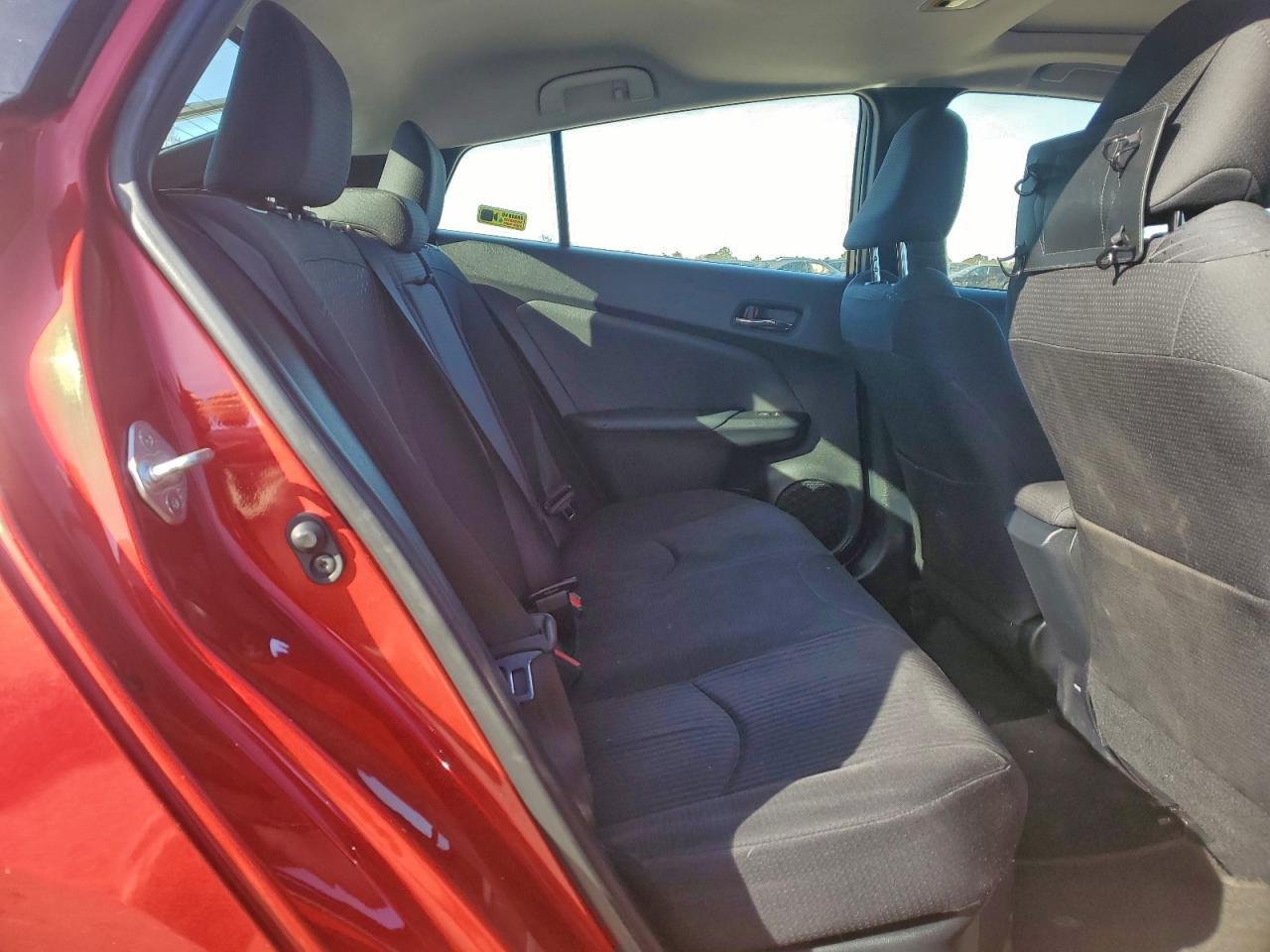 2016 TOYOTA PRIUS