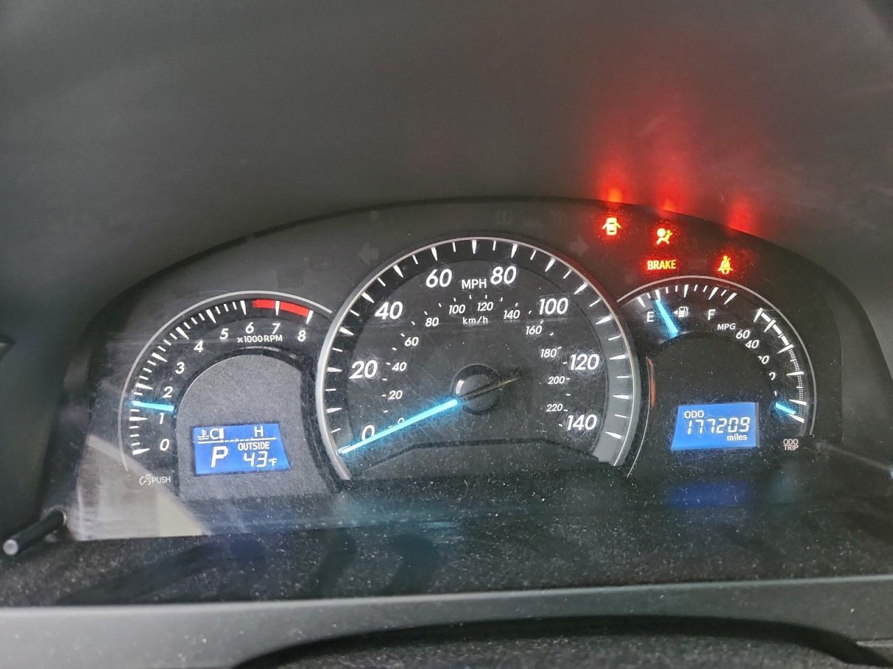 2012 TOYOTA CAMRY