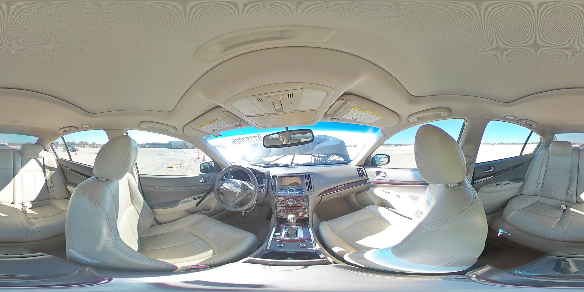 2011 INFINITI G37