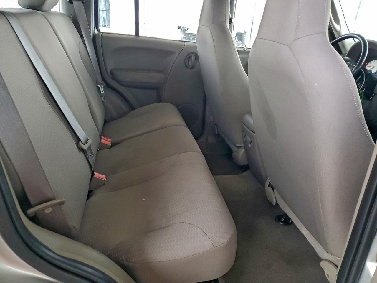 2004 JEEP Liberty