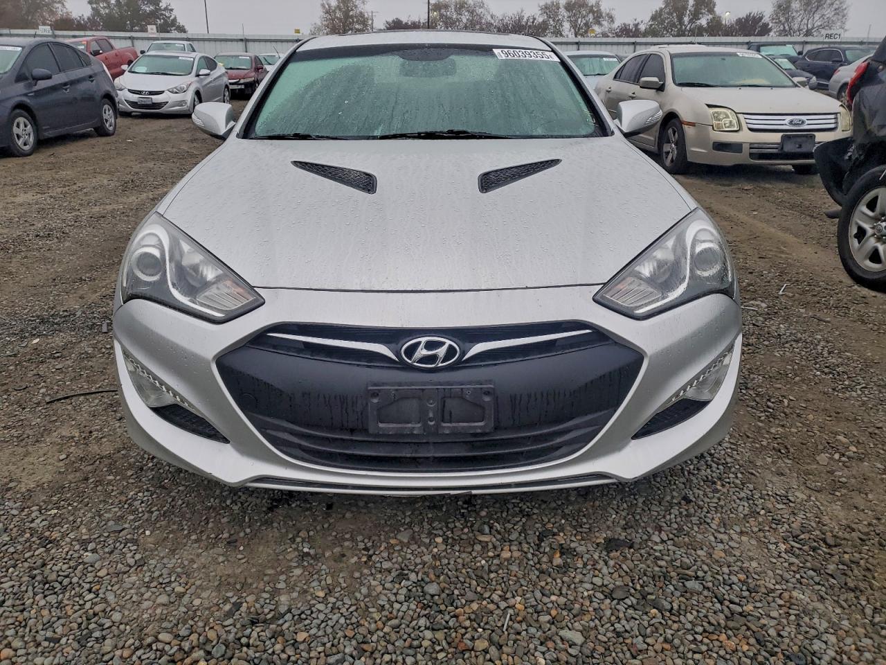2013 HYUNDAI GENESIS