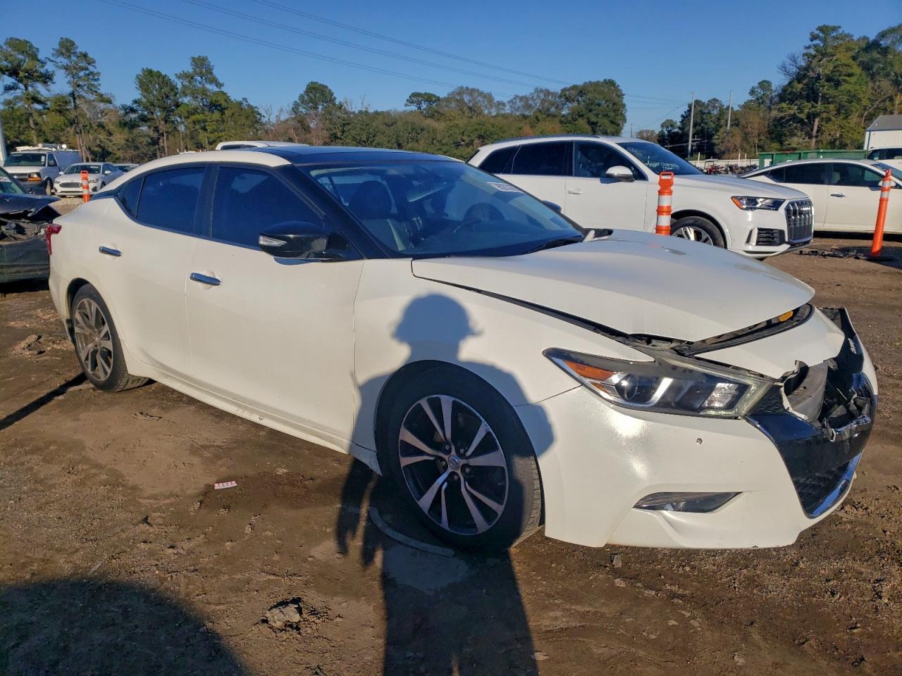 2016 NISSAN Maxima