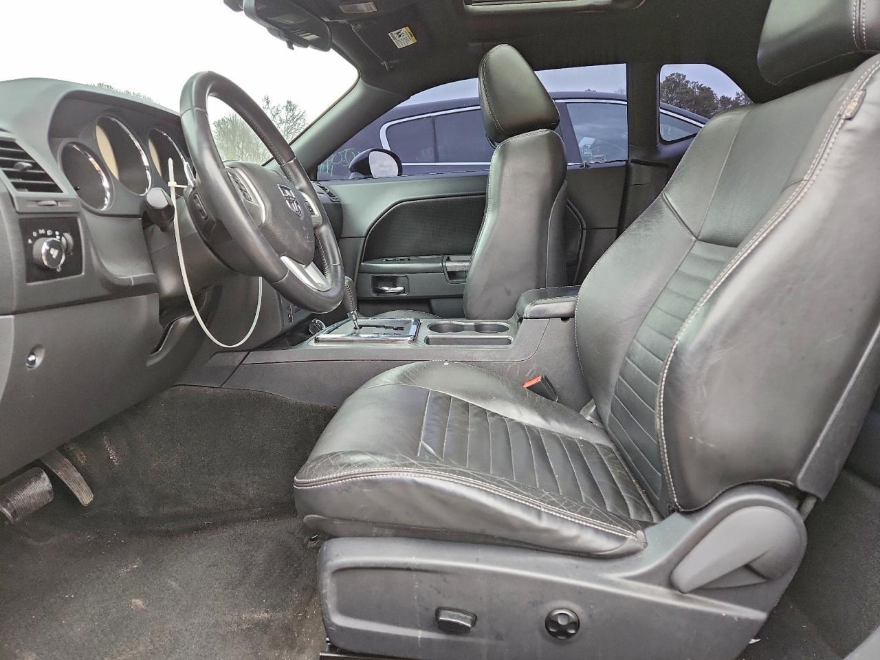2012 DODGE Challenger