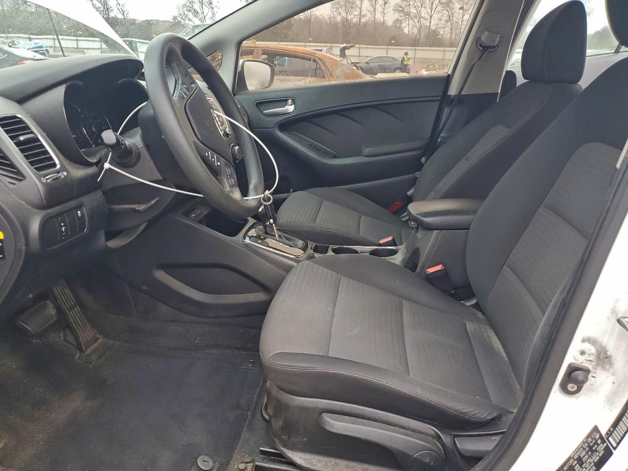 2017 KIA FORTE