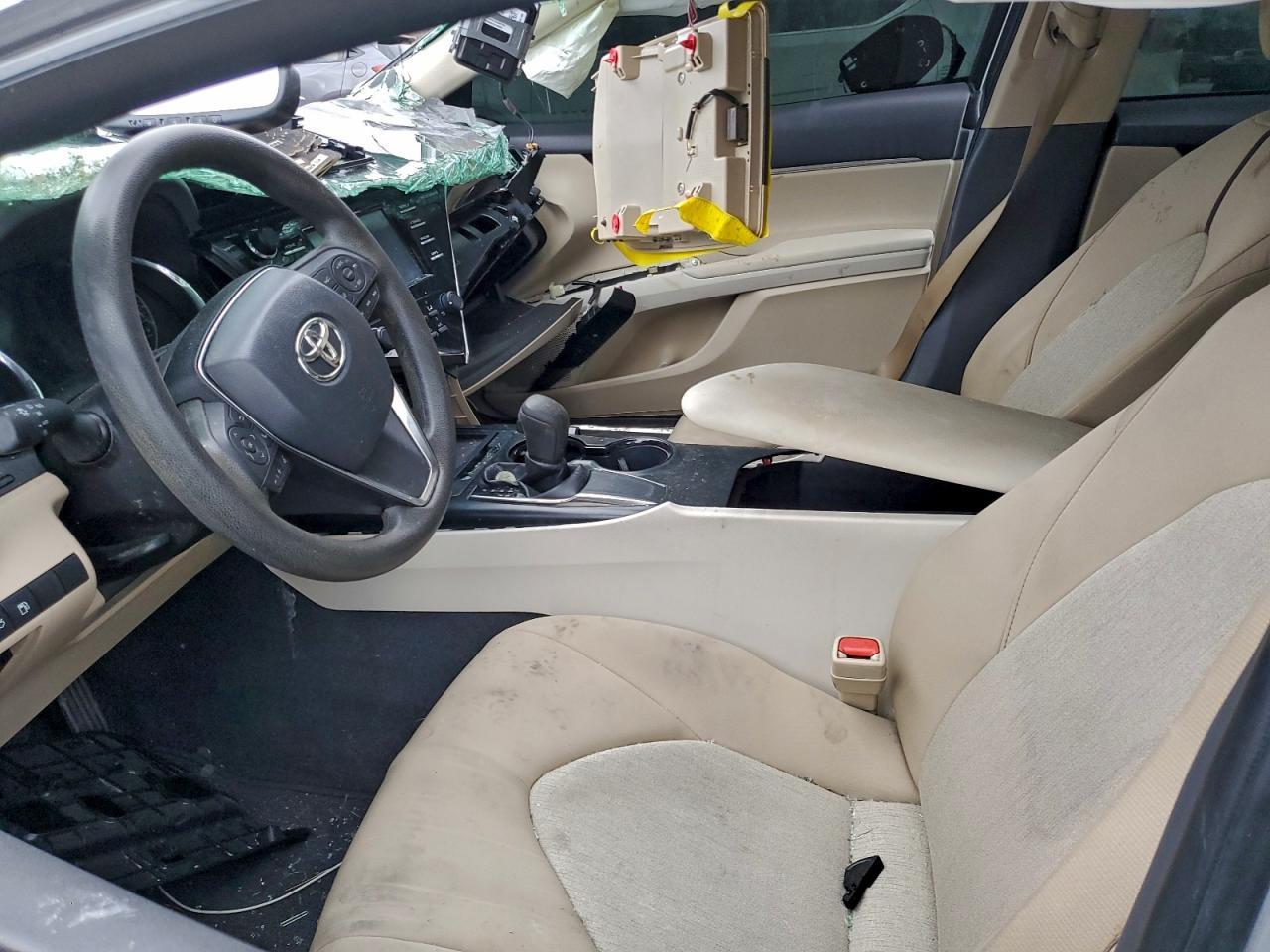 2018 TOYOTA CAMRY