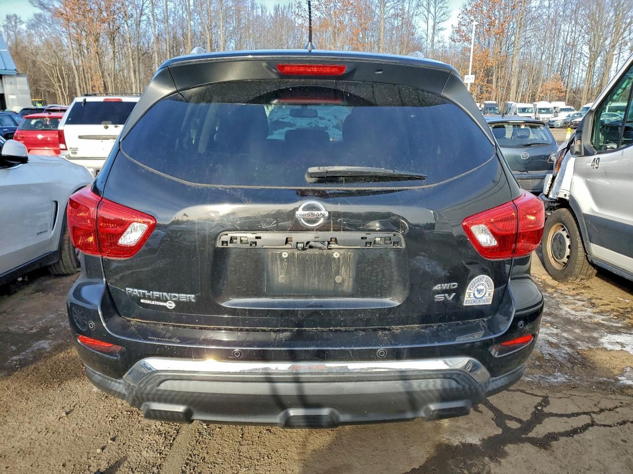 2017 NISSAN PATHFINDER