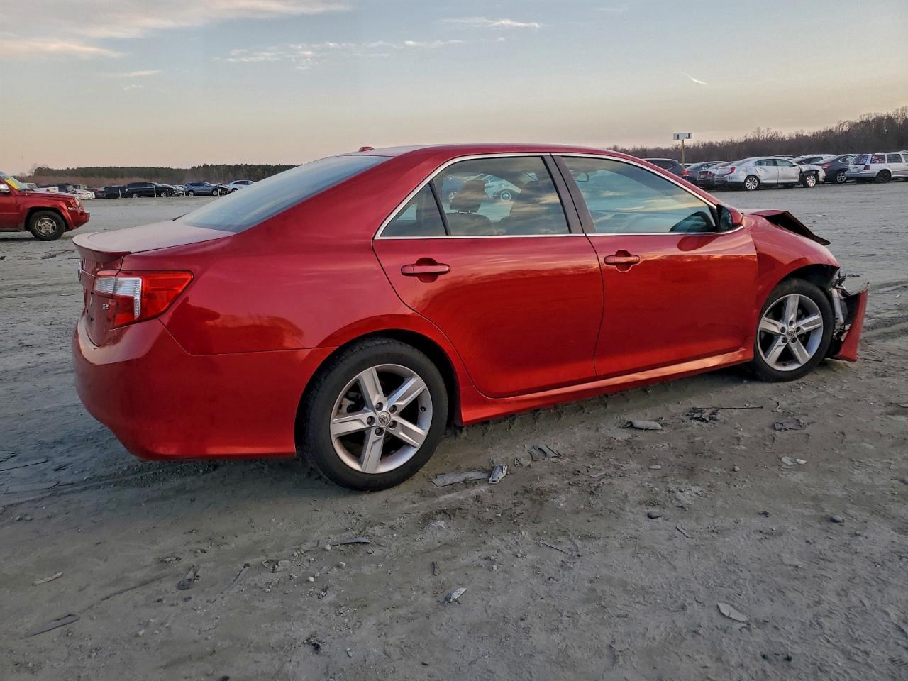2014 TOYOTA CAMRY