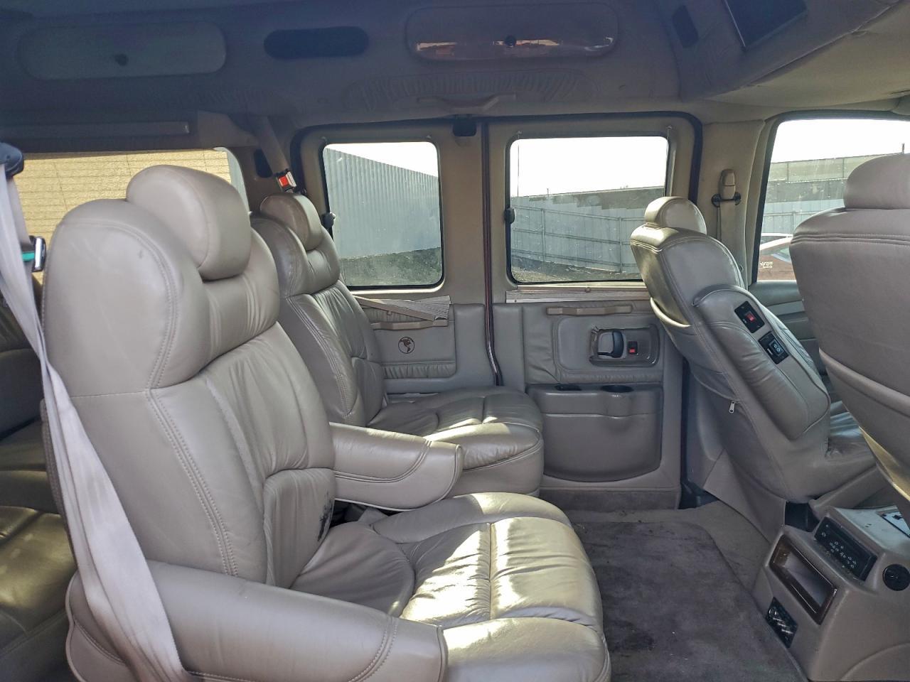 2004 GMC Savana