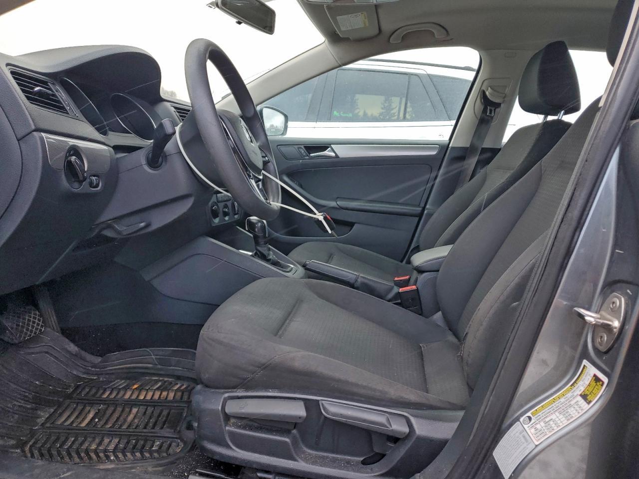 2015 VOLKSWAGEN JETTA