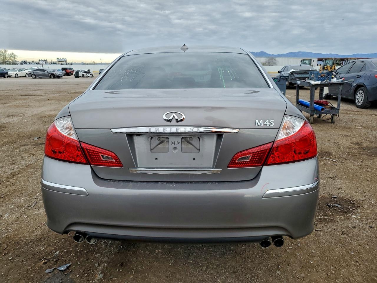 2009 INFINITI M45