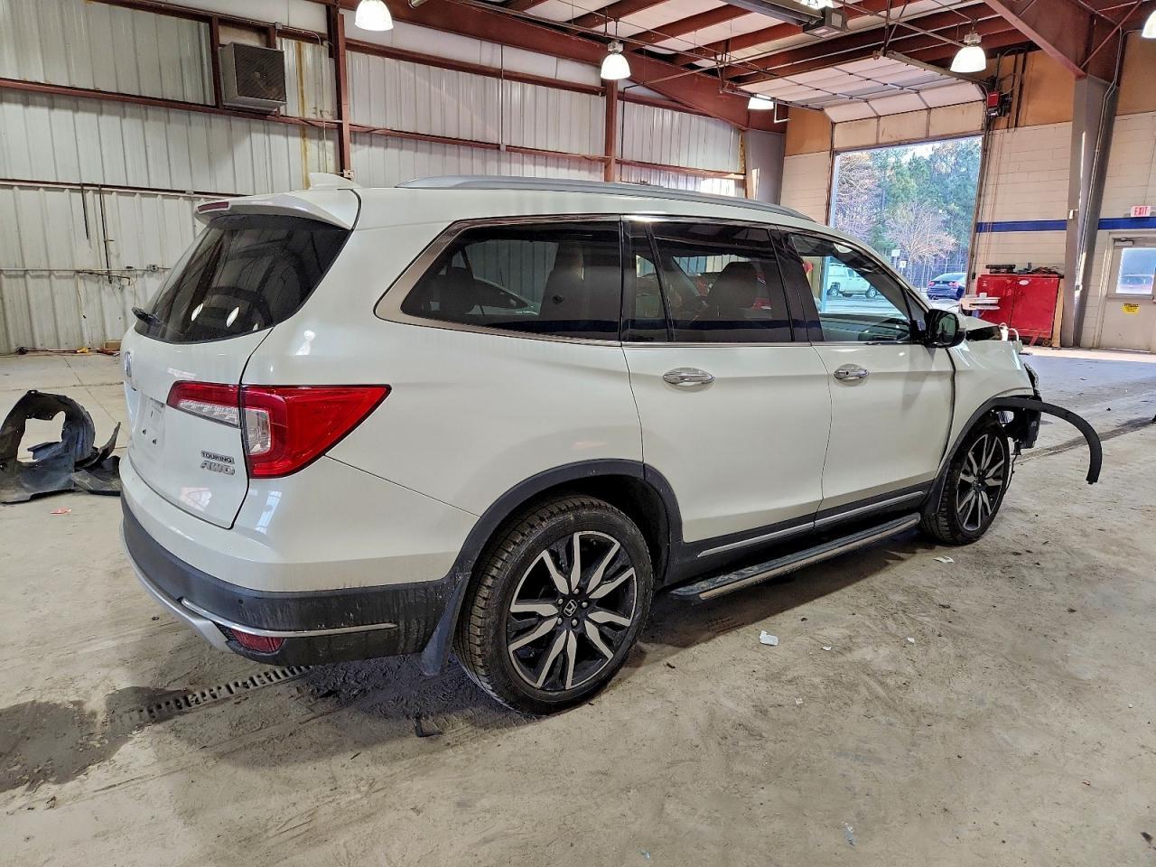 2019 HONDA PILOT