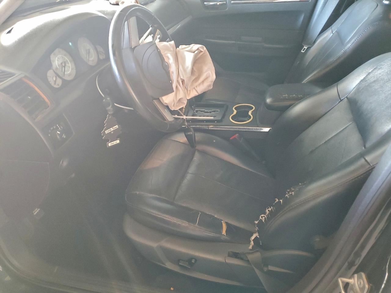 2010 CHRYSLER 300