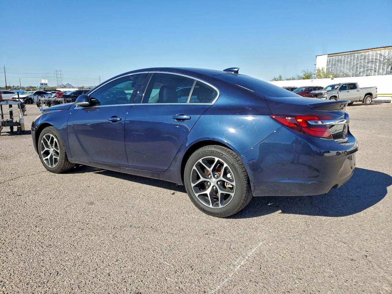 2017 BUICK Regal
