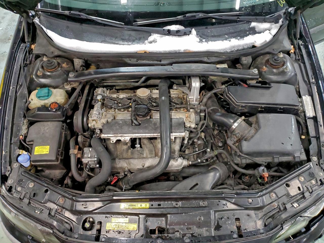 2004 VOLVO S60